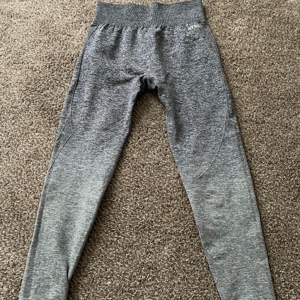 ABYL seamless ombre leggings